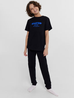 КОМПЛЕКТ ДЛЯ МАЛЬЧИКОВ (ФУТБОЛКА, БРЮКИ)