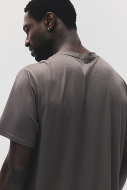 Camiseta de deporte de malla con DryMove - H&m фото 16