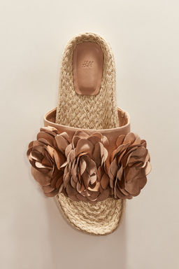 Sandalias alpargata con aplicacion