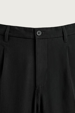 PANTAL?N FLUIDO RELAXED FIT PLIEGUES / Negro - Zara фото 11