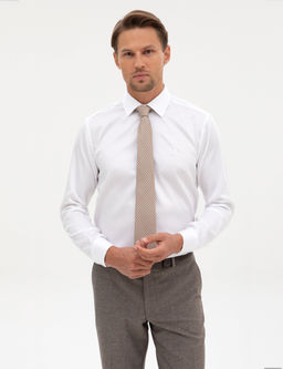 Beyaz Non Iron Kolay _t_lenebilir Slim Fit G_mlek