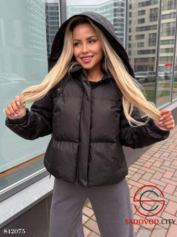 Куртка женская с капюшоном