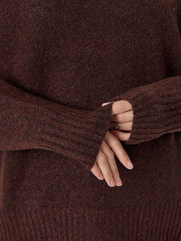 Джемпер женский коричневый - Mark formelle фото 5