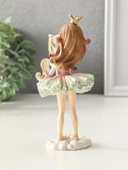 Сувенир полистоун "Девочка-принцесса с маленьким единорогом" 7х7,5х17,5 см