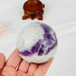 Шар из шевронного Аметиста на подставке