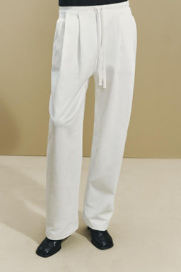 JOGGERS WITH PLEAT DETAIL - Zara фото 3