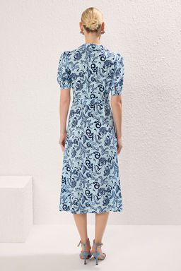 Ac?k Mavi Cicekli Kusakl? Midi Dokuma Elbise TWOSS20EL1559