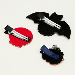 Карнавальный набор «Стильная ведьма»: шляпа, плащ, заколки 3 шт.