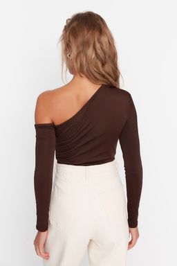 Kahverengi Asimetrik Yaka Uzun Kollu Esnek C?tc?tl? Orme Body TWOAW22BD0080