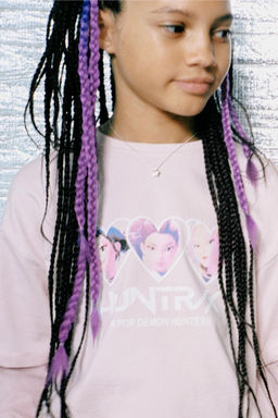 KPOP DEMON HUNTERS NETFLIX  PRINTED T-SHIRT - Zara фото 6