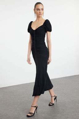 TRENDYOLMILLA Siyah Vucuda Oturan Agrafl? Orme S?k Abiye Elbise TPRSS23EL00084