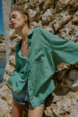 CAMISA OVERSIZE RAYAS / verde lavado