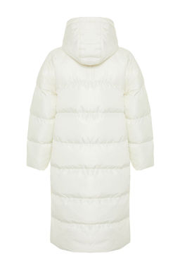TRENDYOLMILLA Ekru Regular Kapusonlu Yandan C?t C?t Detayl? Su Itici Uzun Sisme Mont TWOAW24MO00104  фото 19