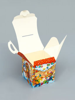 Цена за 3 шт. Подарочная новогодняя коробка Карамельный, домик, 12?12?19 см - Simaland фото 4