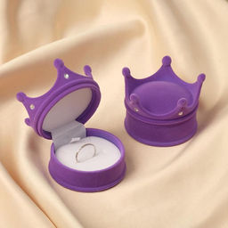 Футляр под серьги, кулон, кольцо Корона, бархатный, 5.5?5.5?4.5 см, фиолетовый