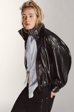 FAUX LEATHER VOLUME JACKET - Zara фото 13