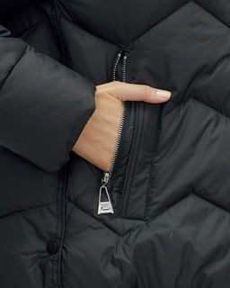 Куртка зимняя женская с мехом и капюшоном тренд черного цвета 7759Ch Бренд: Visdeer - Mtforce фото 6