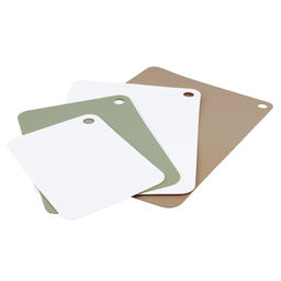 51767 WERNER Набор гибких разделочных досок RAMO из 4 шт.: 40,0x28,5x0,2 см, 35,0x25,0x0,2 см, 30,0x21,2x0,2 см, 25,0x17,5x0,2 см. Цвета: коричневый, белый, зеленый. Материал: полиэтилен.  фото 4