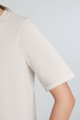 Арт. 31166 Футболка женская  44-52 (5 шт) Цвет:светло-бежевый