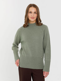 Свитер вязаный