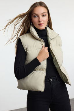 TRENDYOLMILLA Tas Regular Su itici Sisme Yelek TWOAW23YE00059