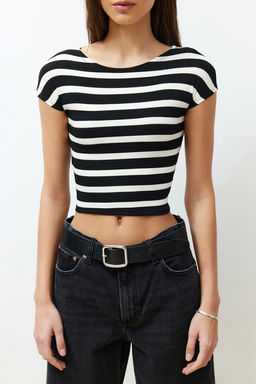 Trendyolmilla Siyah Bisiklet Yaka Ay Kol Fitted/Vucuda Oturan Crop Orme Bluz TWOSS24BZ00446  фото 34