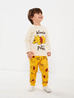 Bisiklet Yaka Uzun Kollu Winnie the Pooh Bask?l? Erkek Bebek Pijama Tak?m?