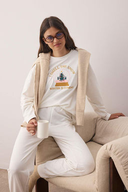 Ekru Y?lbas? Temal? Slogan Nak?sl? Orme Pijama Tak?m? THMAW26PT00034