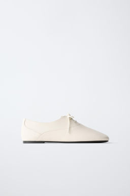 BLUCHER CORDONES PIEL / Blanco