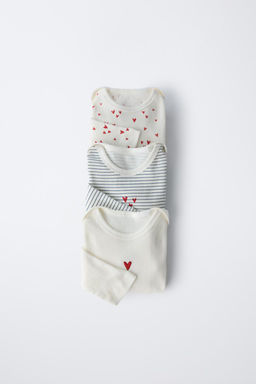 3-PACK OF HEART PRINT ROUND NECK BODYSUITS