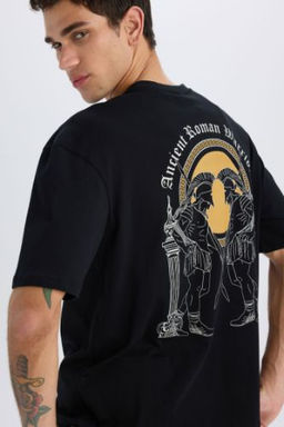 Oversize Genis Kal?p Bisiklet Yaka S?rt Bask?l? K?sa Kollu Tisort