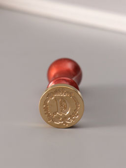 Печать для сургуча с пластиковой ручкой «Венок с буквой D», 2.5×2.5×6.3 см