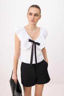 Beyaz Fiyonk ve F?rf?r Detayl? Poplin Dokuma Bluz TWOSS26BZ00398