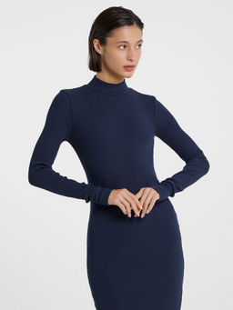 Облегающее платье миди в рубчик темно-синего цвета темно -синий 152520 - Mark formelle фото 4