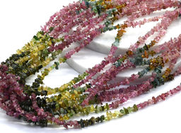 Бусины из турмалина крошка 4*1мм, 44см Радуга камня