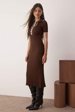 TRENDYOLMILLA Haki Renk Bloklu Midi Triko Elbise TWOSS24EL00831  фото 2