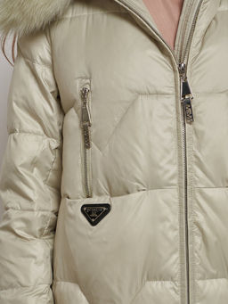 Пальто утепленное с капюшоном зимнее женское светло-зеленого 13305ZS - Visdeer фото 6