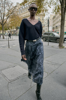 PRINTED MIDI SKIRT WITH BELT