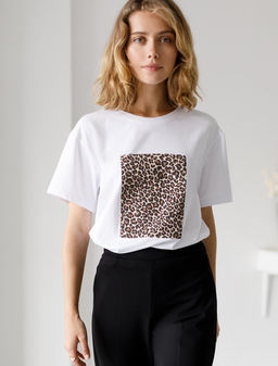 VILATTE / Футболка из премиального хлопка с авторским принтом