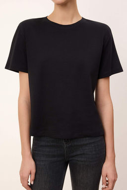 Wardrobe Essentials-Siyah Regular/Normal Kal?p Vatkal? Orme T-Shirt TWOSS26TS00005