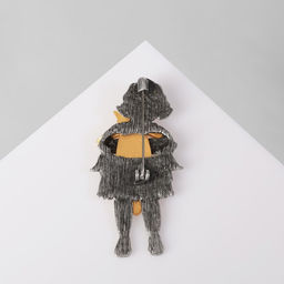 Брошь Девочка с котиком, цвет серо-золотой - Queen fair фото 3