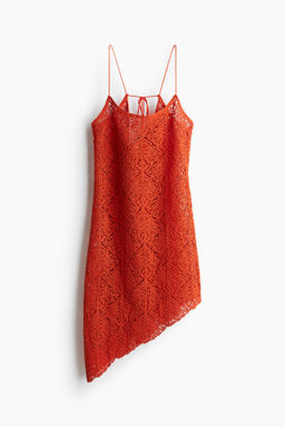 Vestido efecto crochet con tirantes espagueti