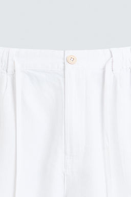 BERMUDA REGULAR FIT LINO ALGOD?N / Blanco