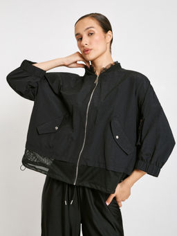 31201000001 Куртка жен. Vikimi черный