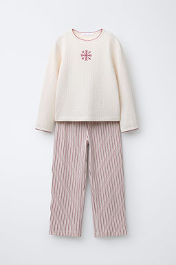 AGES 6-14 / CROSS-STITCH SNOWFLAKE AND STRIPE PYJAMAS