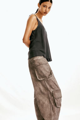 Top de tirantes en crepe