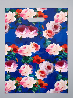 Цена за 50 шт. Пакет полиэтиленовый с вырубной ручкой "Цветение" 30 х 40 см 60 мкм