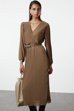 TRENDYOLMILLA Siyah Kemerli A Kesim Piliseli Maxi Astarl? Sifon Dokuma Elbise TWOAW24EL00471 фото 16