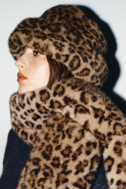 ANIMAL PRINT FAUX FUR HAT