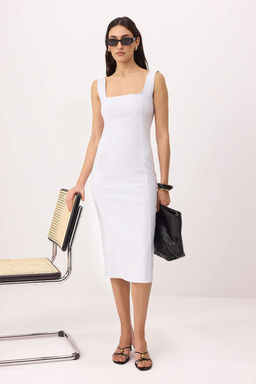 Beyaz Vucuda Oturan Kal?n Ask?l? Maxi Dokuma Elbise TWOSS26EL00415